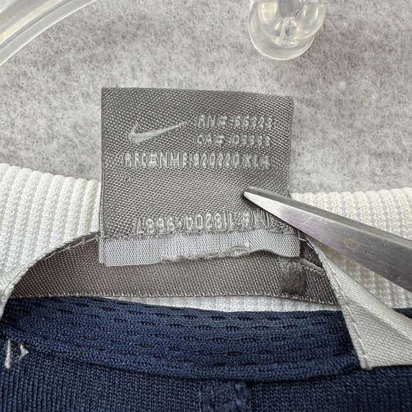 Nike Soccer Shirt Mens LARGE Blue Center Spell Out Outdoor Athletic Quick Dry - Picture 11 of 16